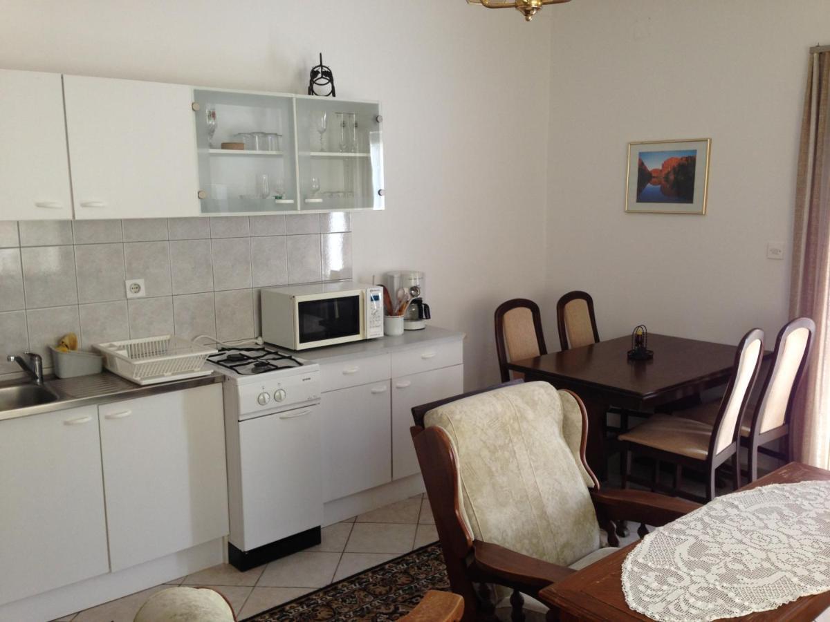 Apartment D&D Malinska Bagian luar foto