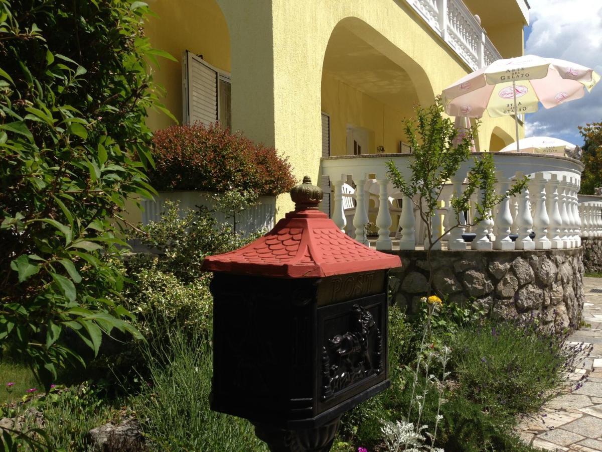 Apartment D&D Malinska Bagian luar foto