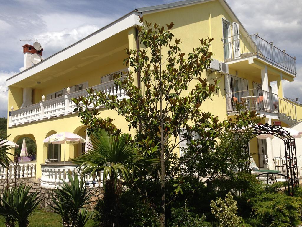 Apartment D&D Malinska Bagian luar foto