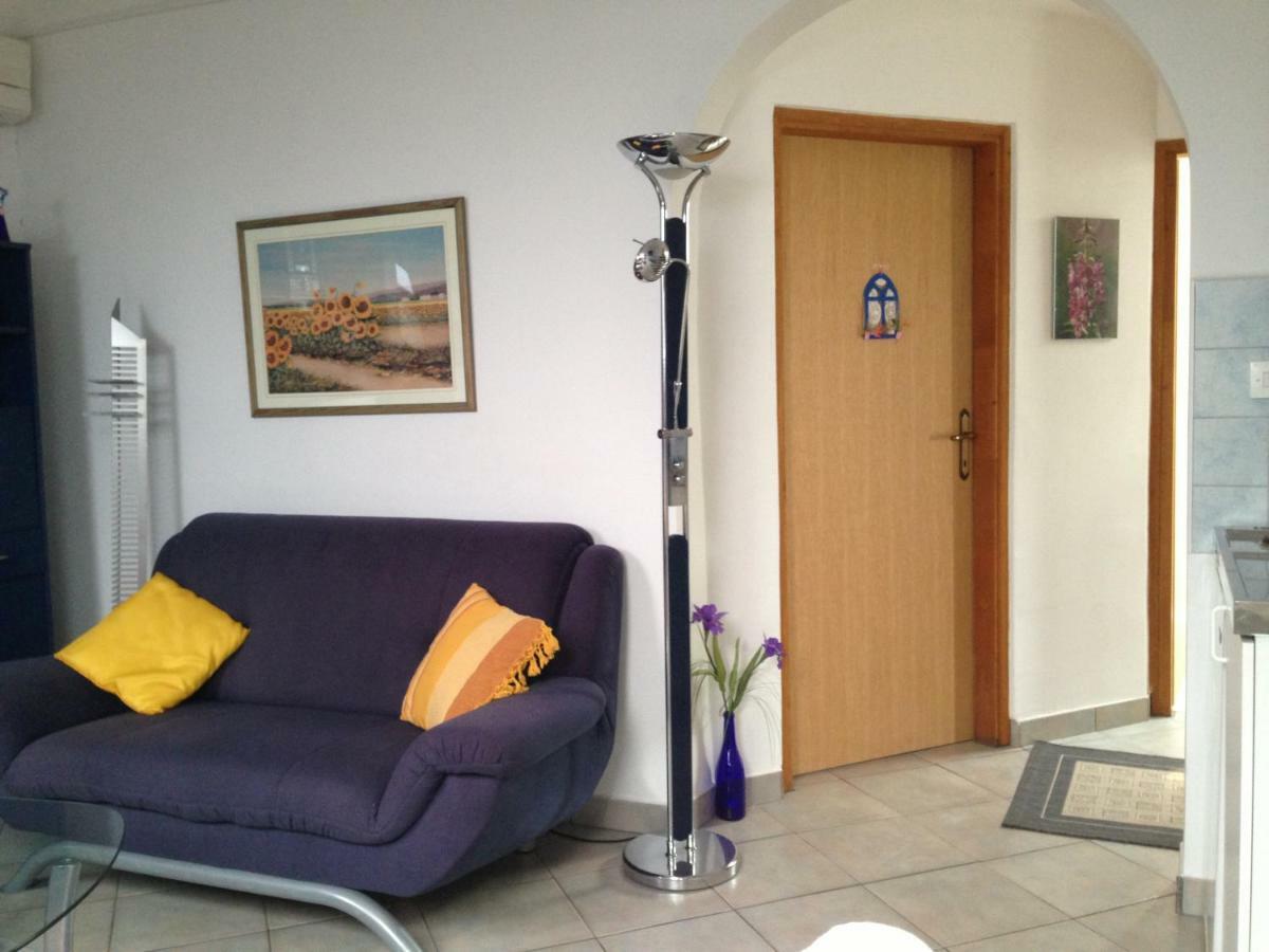 Apartment D&D Malinska Bagian luar foto